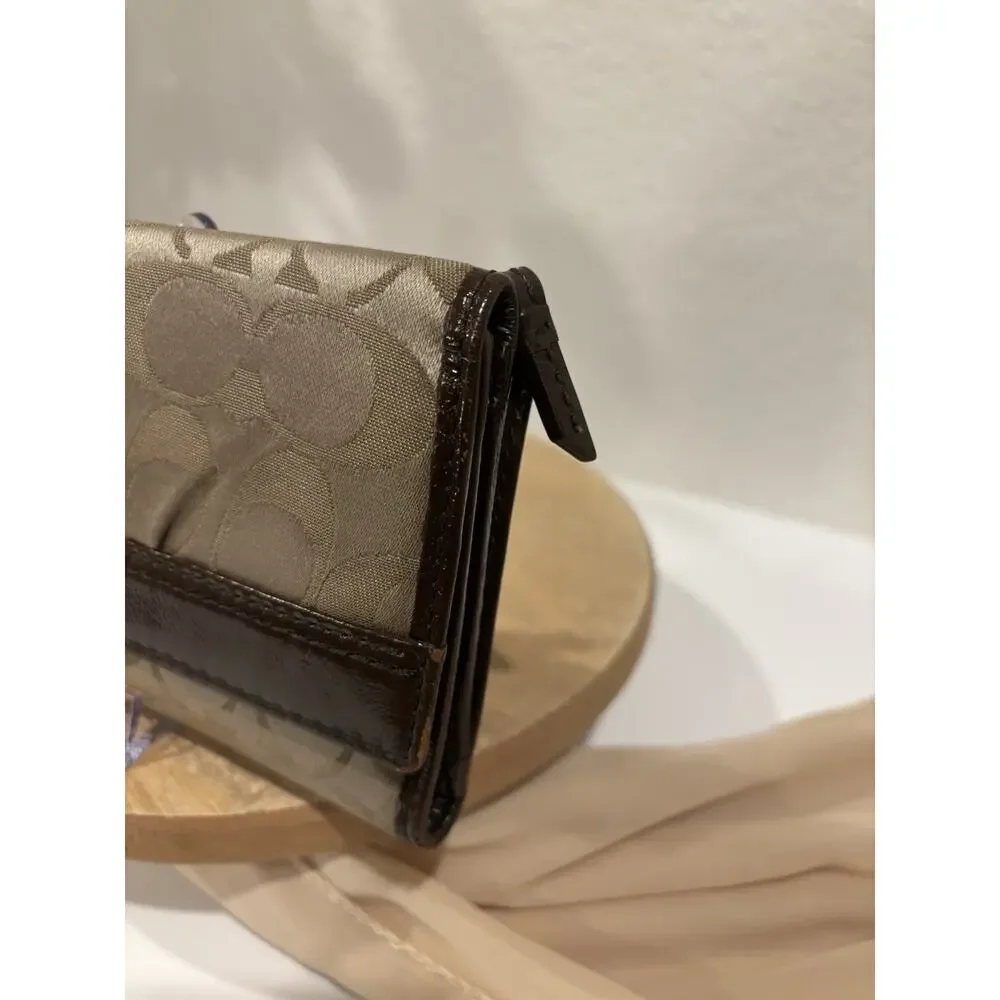 Coach authentic signature